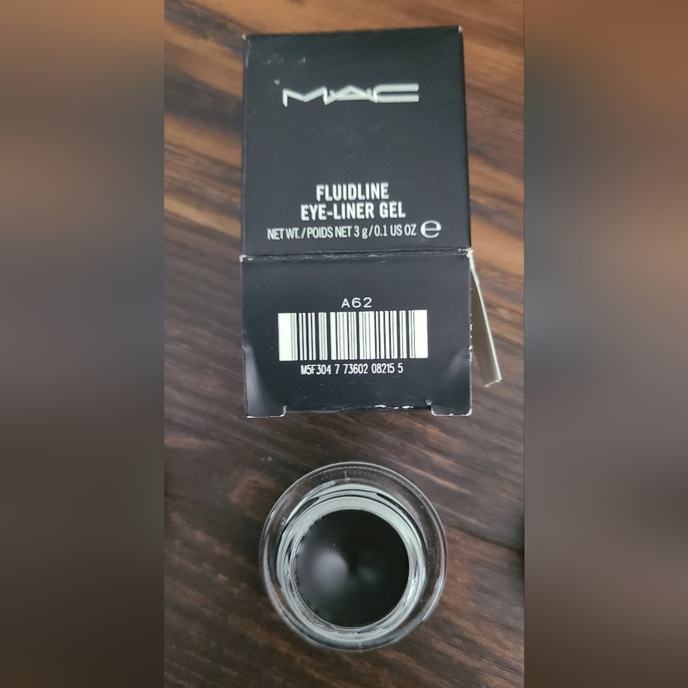 MAC Fluidline Eye Liner Gel